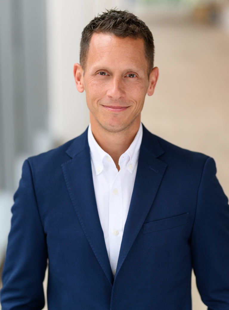 Headshot of Glenn Sterner