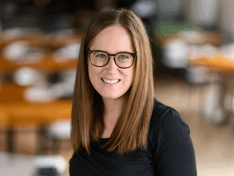 Headshot of Dr. Lynden Bond