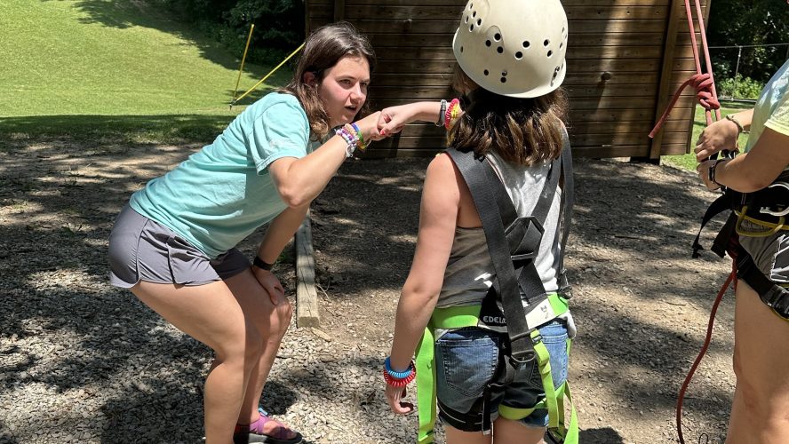 Ryley Butler Modaff interacts with 4-H students and staff to enhance social, emotional and behavioral support (Photo by Rachel Guidugli)