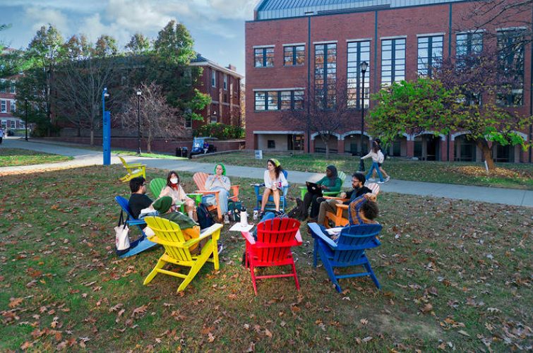 A group of students form a circle to study and chat outside White Hall Classroom building. Photo by Mark Cornelison | UKphoto